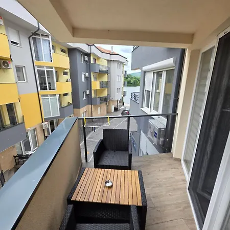 Kostic 3 Apartment *